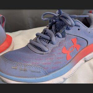 Under Armour Girls US 5Y Running Shoes.
